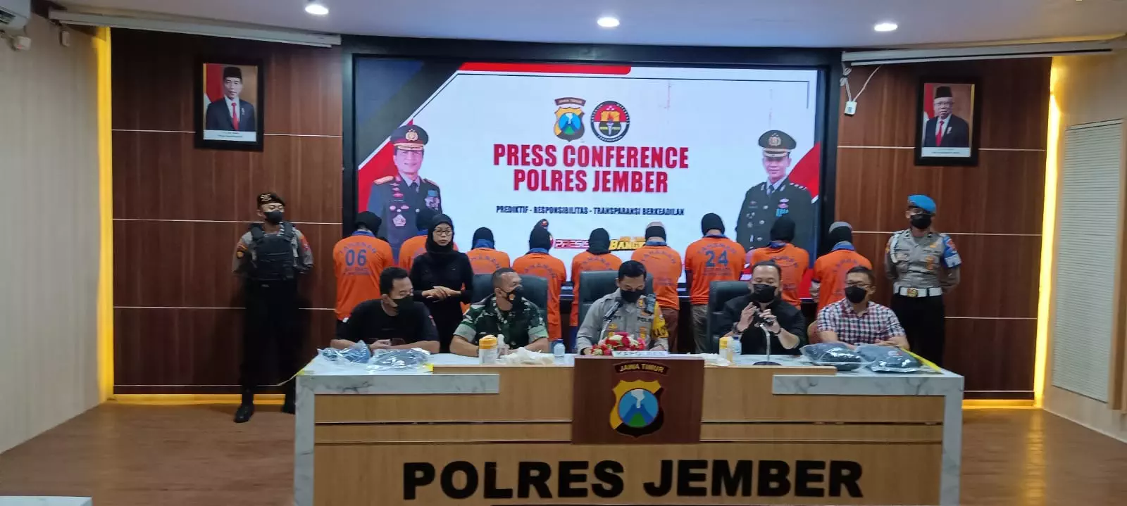 Polres Jember Sikat 15 Tersangka Pembakaran Rumah